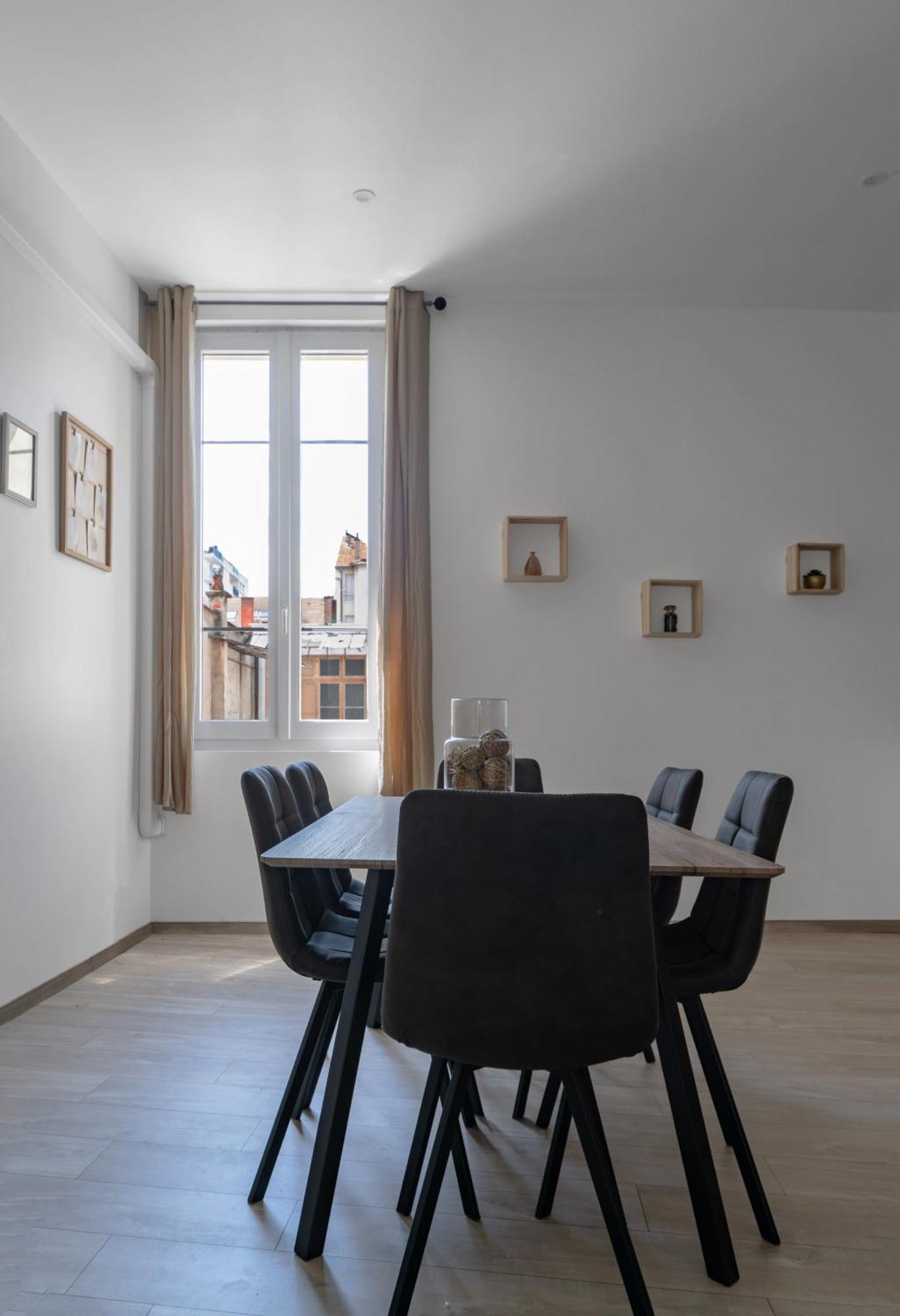Le Ravy - Appartement Design, 2 Chambres, Centre Ville Vichy Esterno foto